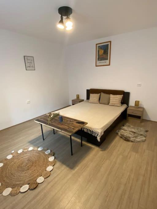 Apartament In Zona Centrala Brasov Exterior photo
